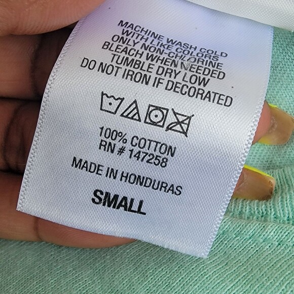 Simply Southern  blue Giraffe graphic short sleeve cotton T Shirt size small - Picture 5 of 5